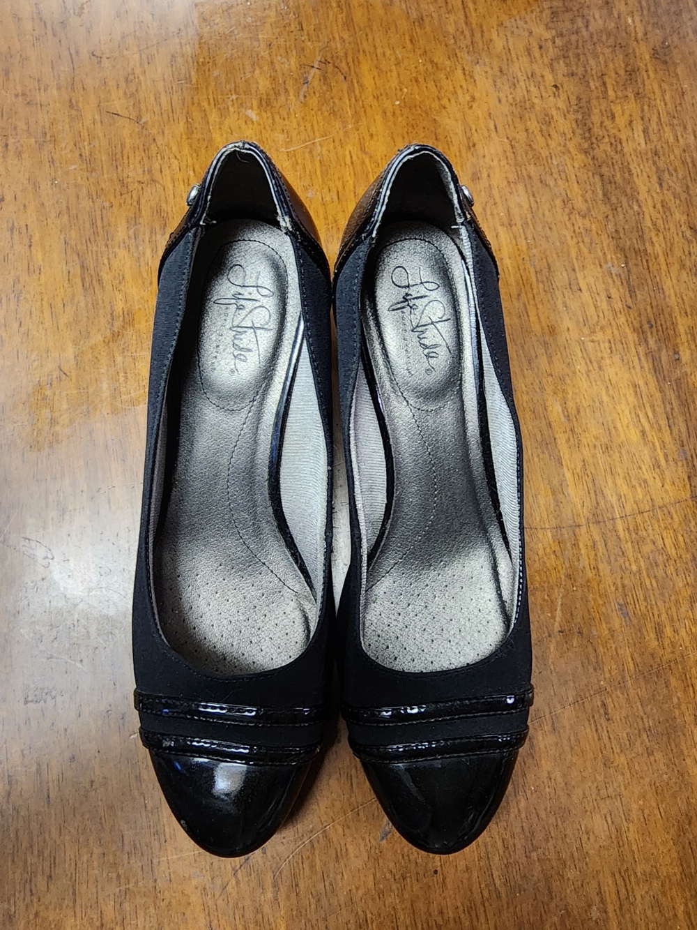 Life Stride Black Women's Pointed Toe Ballet Wedge 8.5